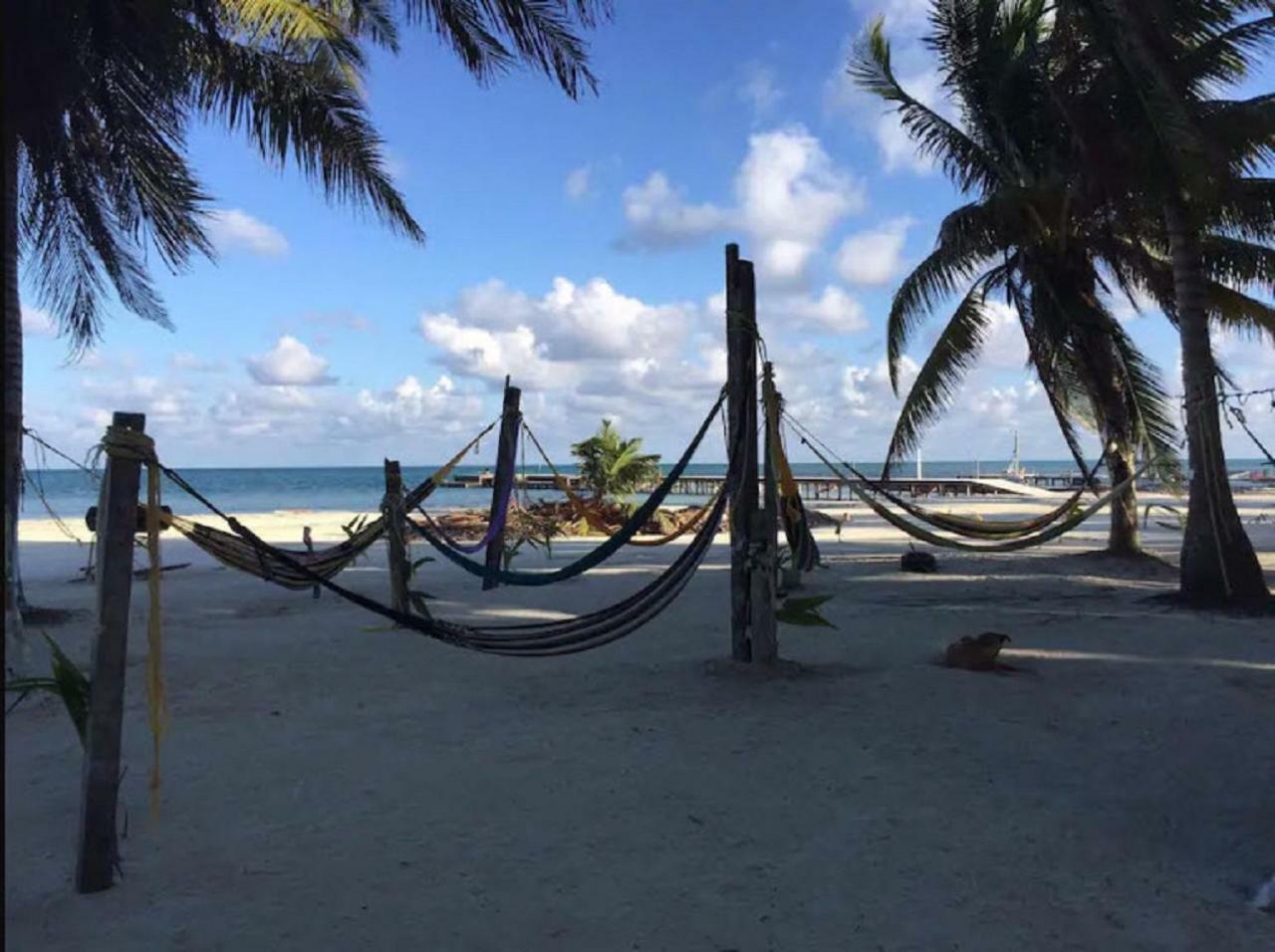 Caye Caulker Beach Hotel Экстерьер фото